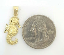 Load image into Gallery viewer, New 14k yellow Gold sea horse Pendant charm gift fine jewelry unisex 1.6g
