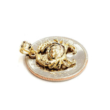 Load image into Gallery viewer, New 14k yellow Gold crab cancer zodiac sign Pendant charm fine jewelry 2.6g
