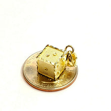 Load image into Gallery viewer, 10k yellow Gold 3D dice Pendant charm diamond cut gamble Vegas fine jewelry 2.6g
