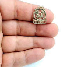 Load image into Gallery viewer, New 14k yellow Gold Gemini zodiac sign astrology Pendant charm fine jewelry 1.3g
