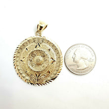 Load image into Gallery viewer, 14k yellow Gold Aztec Mayan sun calendar Azteca pendant fine jewelry 1.52" 8g
