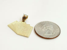 Load image into Gallery viewer, 10k yellow solid Gold playing card Pendant charm casino fine jewelry unisex 2g
