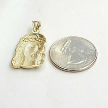Load image into Gallery viewer, 10k yellow gold Jesus face head pendant charm fine gift religious jewelry 2.4g
