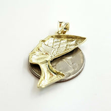 Load image into Gallery viewer, 10k yellow solid Gold Egyptian Nefertiti head queen Pendant fine jewelry 2.8g
