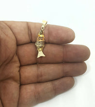 Load image into Gallery viewer, 14k tri color Gold Pisces movable fish zodiac Pendant charm gift jewelry 2.1g
