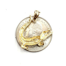 Load image into Gallery viewer, New 14k yellow Gold Alligator crocodile Pendant charm gift fine jewelry 2.8g
