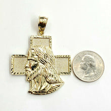 Load image into Gallery viewer, 10k yellow gold Jesus face head pendant charm fine gift religious jewelry 8.4g
