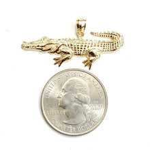 Load image into Gallery viewer, New 14k yellow Gold Alligator crocodile Pendant charm gift fine jewelry 3g

