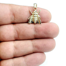 Load image into Gallery viewer, New 14k yellow Gold solid honey bee Pendant charm gift fine jewelry 1.9g
