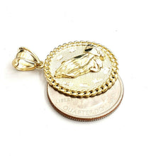 Load image into Gallery viewer, 10k yellow gold round praying hands pendant charm diamond cut jewelry 0.96" 4.1g
