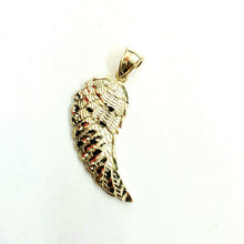 Load image into Gallery viewer, 10k Yellow Gold Single Angel Wing Pendant Diamond Cut Unisex fine jewelry 2.6g
