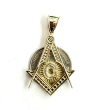 Load image into Gallery viewer, New 10k yellow solid Gold Freemason Masonic Pendant charm jewelry fine gift 5.6g
