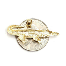 Load image into Gallery viewer, New 14k yellow Gold Alligator crocodile Pendant charm gift fine jewelry 3g
