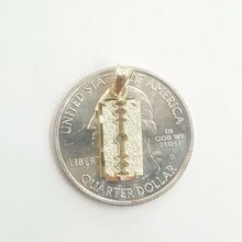 Load image into Gallery viewer, 14k yellow gold tiny razor blade pendant charm Fine Jewelry Gifts unisex 0.8g
