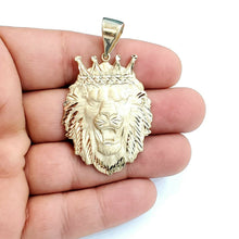 Load image into Gallery viewer, 14k yellow Gold lion head face with crown Leo zodiac fine Pendant charm 11.7g
