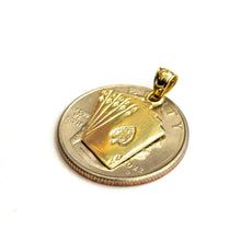 Load image into Gallery viewer, 14k yellow Gold royal flush spade A K Q J 10 poker cards Pendant jewelry 1.5g
