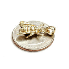 Load image into Gallery viewer, New 14k yellow Gold solid honey bee Pendant charm gift fine jewelry 1.9g
