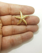 Load image into Gallery viewer, 14k yellow Gold starfish Pendant charm necklace gift for her jewelry 0.99" 3.4g
