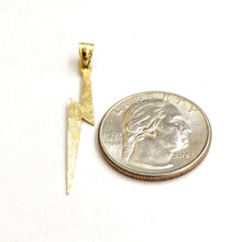 Load image into Gallery viewer, New 14k yellow gold lightning bolt pendant charm gift fine jewelry 0.8g
