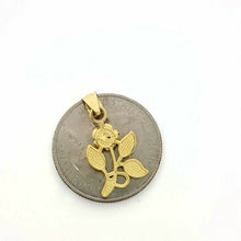 Load image into Gallery viewer, New 14k yellow solid Gold flower Pendant charm gift fine jewelry for female 1.5g
