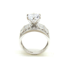 Load image into Gallery viewer, New 14k white Gold woman&#39;s engagement ring round cubic zirconia size 7
