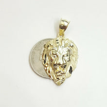 Load image into Gallery viewer, 10k yellow Gold lion head face leo zodiac Pendant charm fine gift jewelry 3.7g
