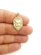 Load image into Gallery viewer, 14k yellow solid Gold lion Leo head face Pendant charm fine gift jewelry 2.7g
