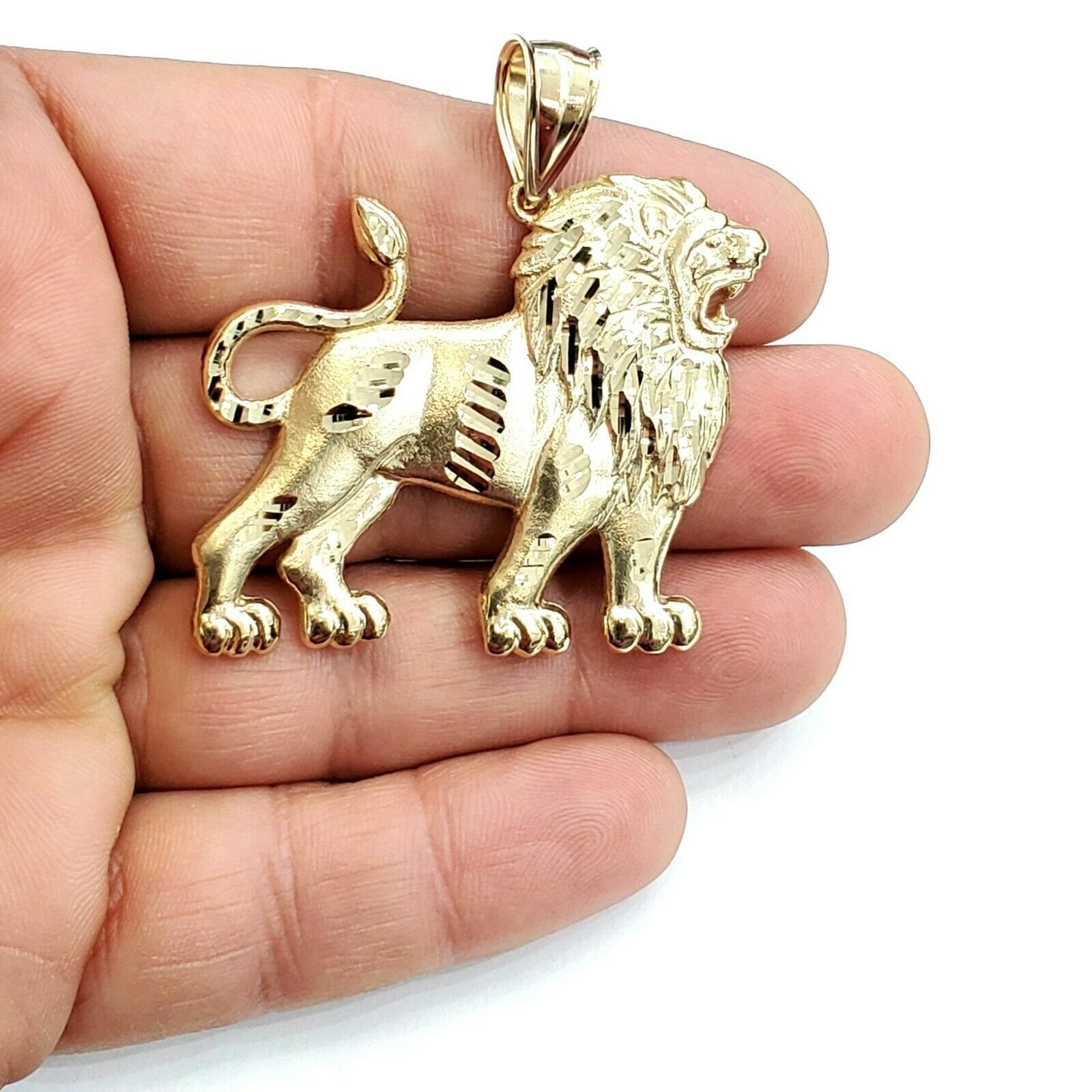 10k solid gold deals charm (lion/Leo )