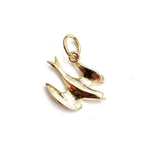 Load image into Gallery viewer, New 14k yellow Gold Tiny Dove bird Pendant charm love gift fine jewelry 0.9g
