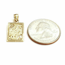 Load image into Gallery viewer, 14k yellow Gold king of hearts Pendant playing card gambling fine jewelry 1.6g
