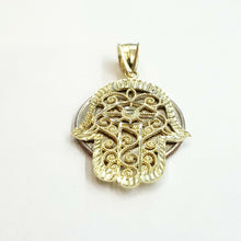 Load image into Gallery viewer, New 10k yellow gold khamsa hamsa hand lucky Jewish filigree pendant jewelry 2.8g
