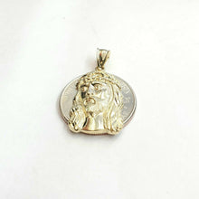 Load image into Gallery viewer, 10k yellow gold Jesus face head pendant charm fine gift religious jewelry 2.4g
