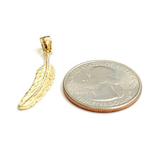 Load image into Gallery viewer, New 14k Yellow Gold solid feather Pendant Unisex gift fine jewelry 1.1g
