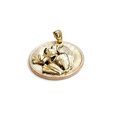 Load image into Gallery viewer, New 14k yellow gold frog pendant charm shiny gift unisex fine jewelry 2.9g
