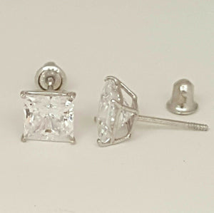 14k white Gold 5mm princess Cut stud Earring with cubic zirconia screw Back